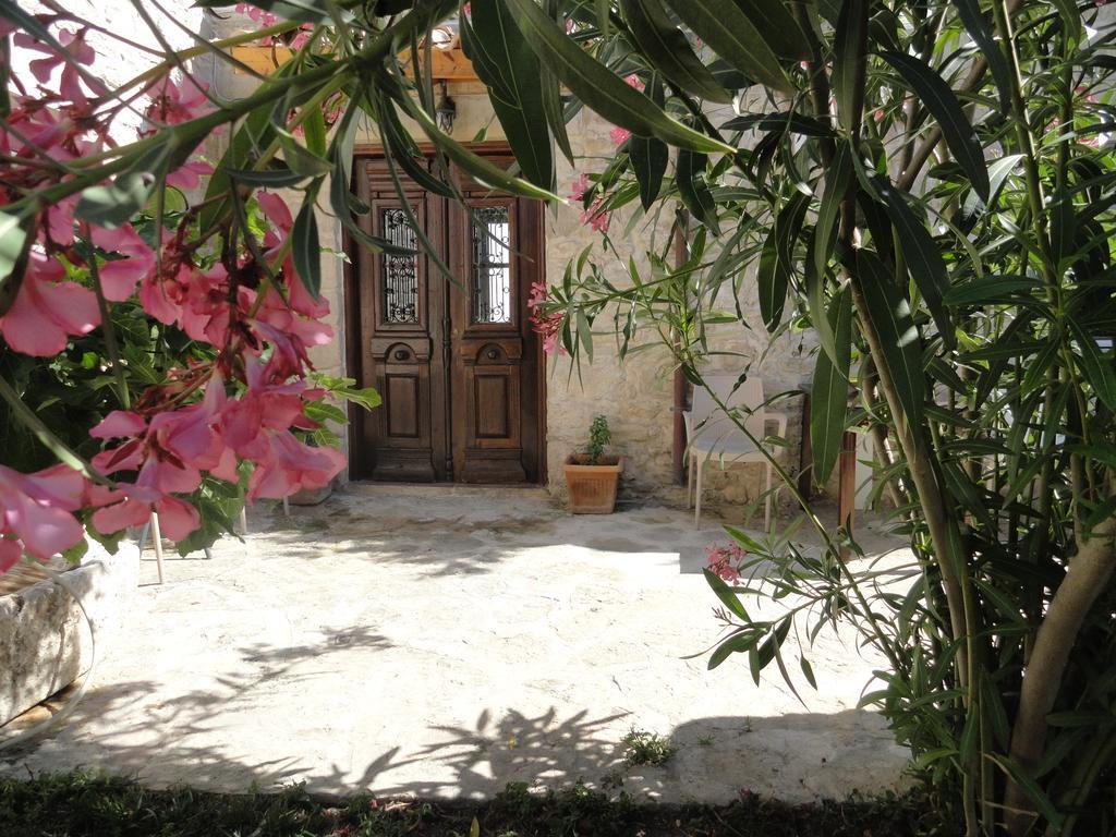 Villa Kamilárion Extérieur photo